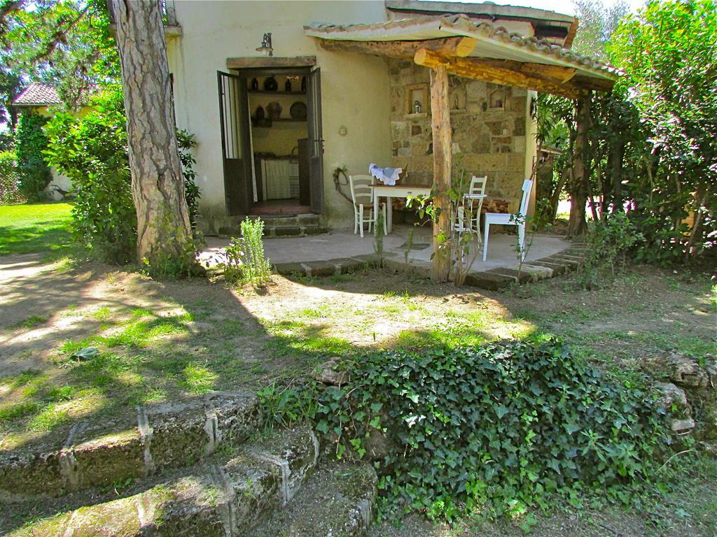 Agriturismo "Borgo Madonna Degli Angeli" - Charming Cottages In The Gardens ! Tocco da Casauria Exterior foto
